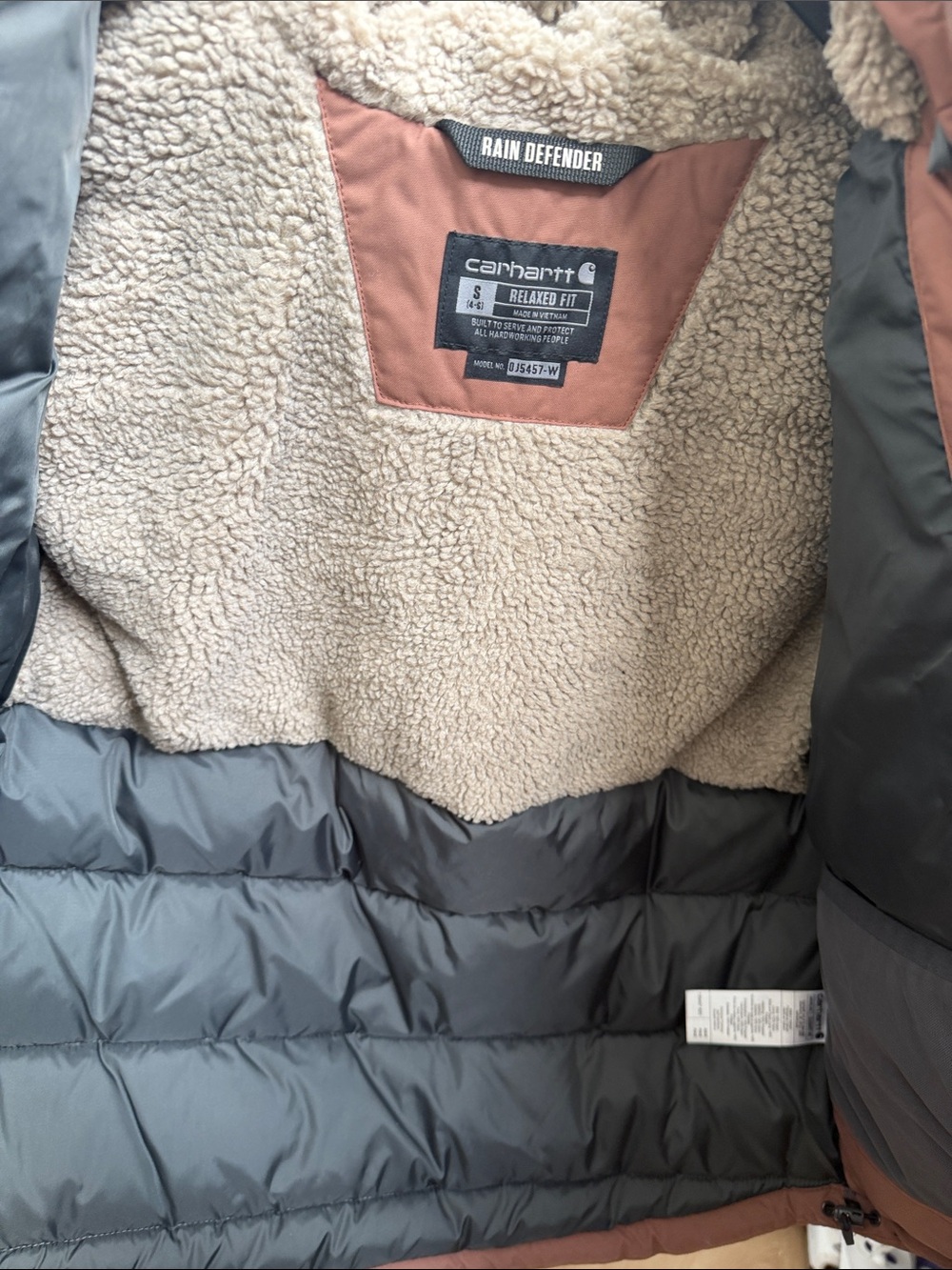 Women’s Carhartt Jacket - Picture 4 of 5